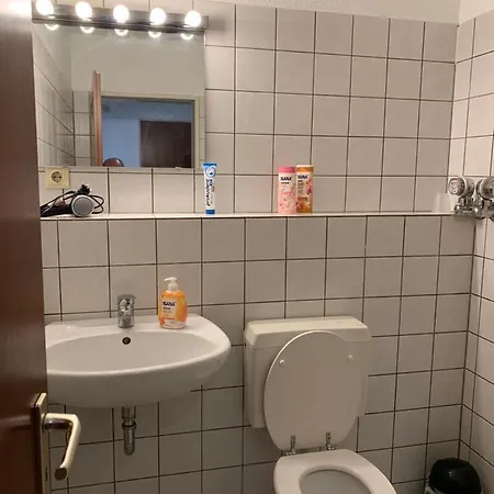 Near University Hospital In Apartment Dusseldorf
